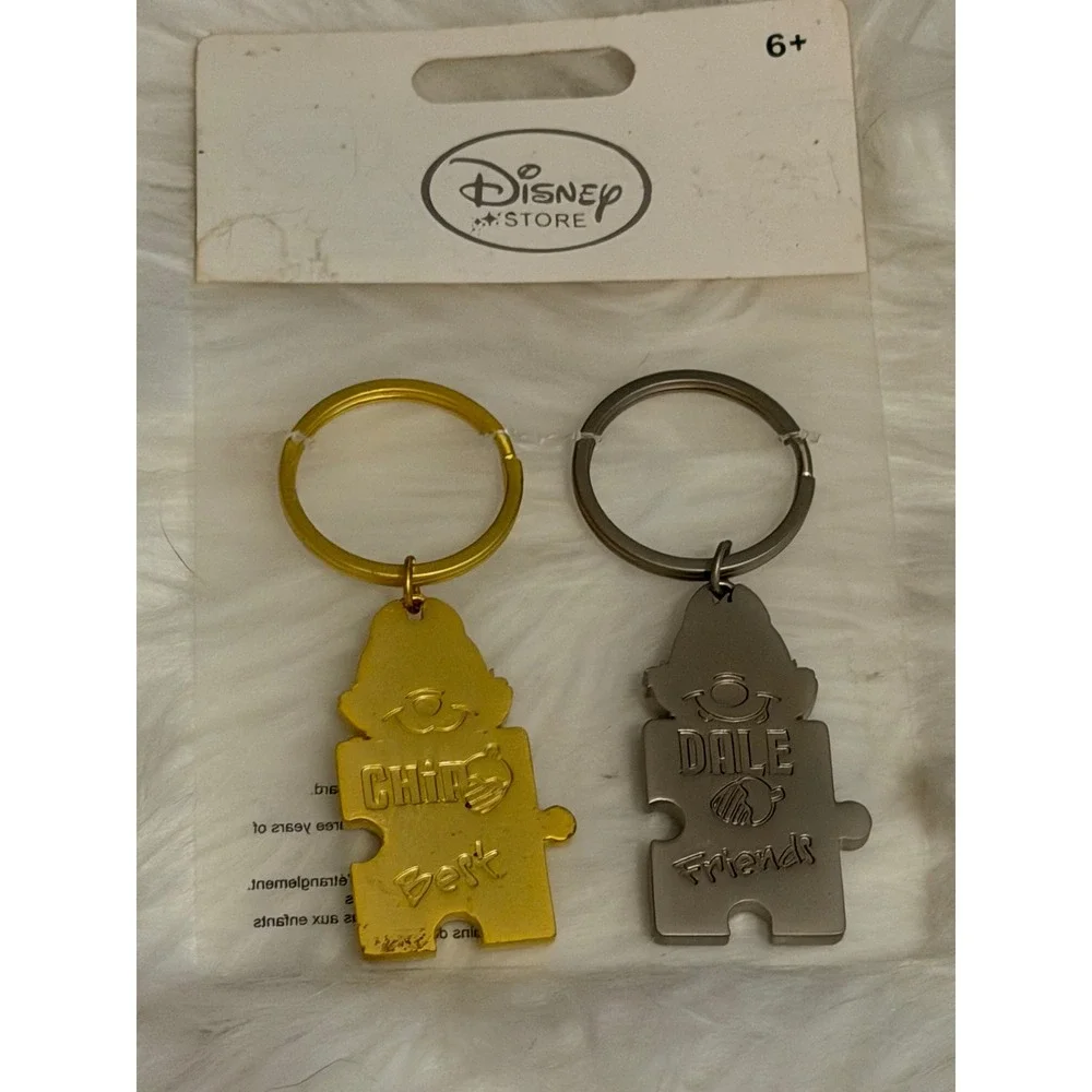 Disney Store Chip and Dale Best Friends Puzzle Piece Keychain Set Gold Silver